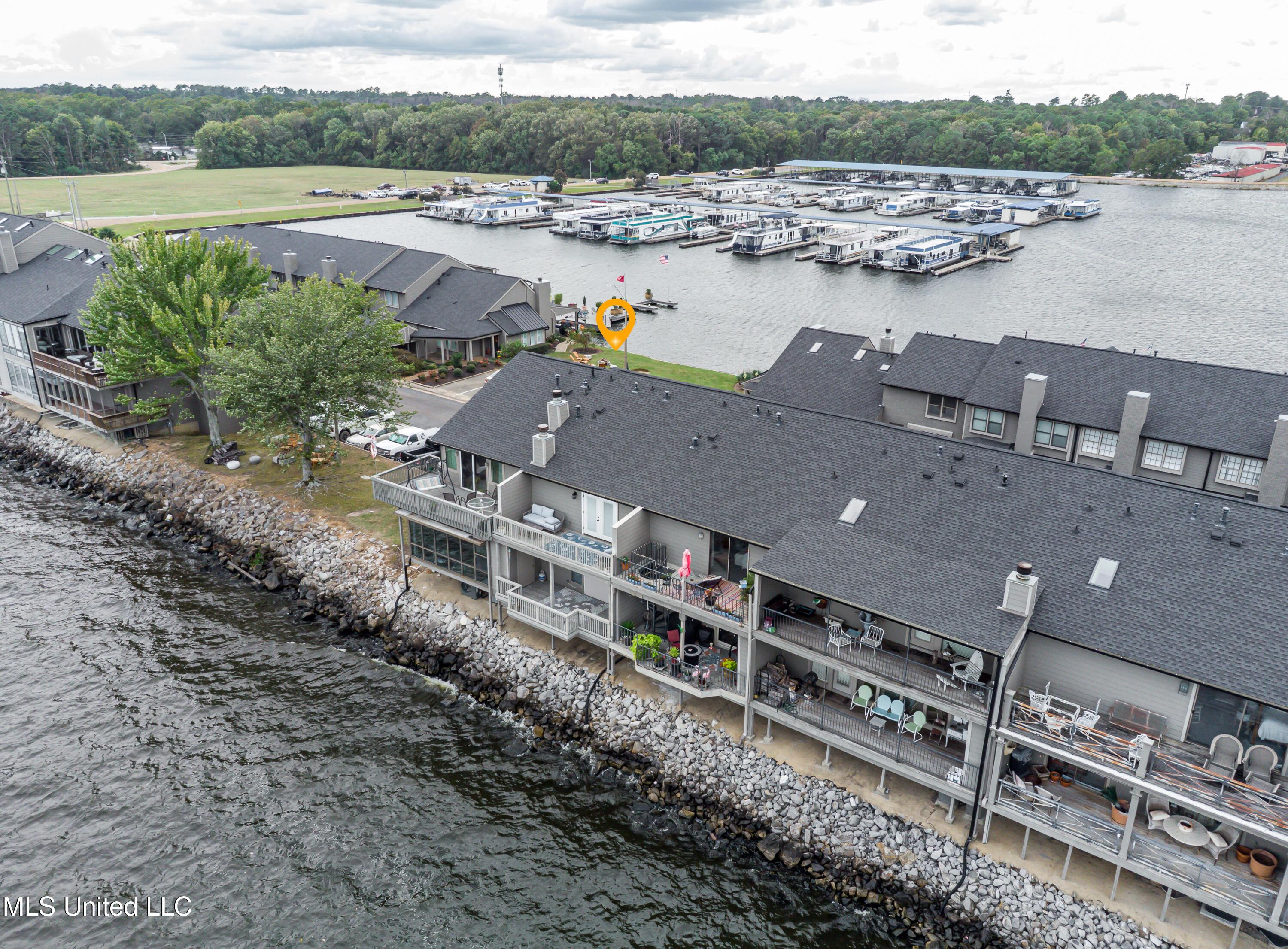 Image 4: 41 Breakers Lane drone-8b