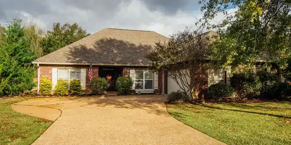 110 Timbercrest Lane