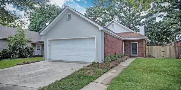 307 Pelahatchie Shore Drive