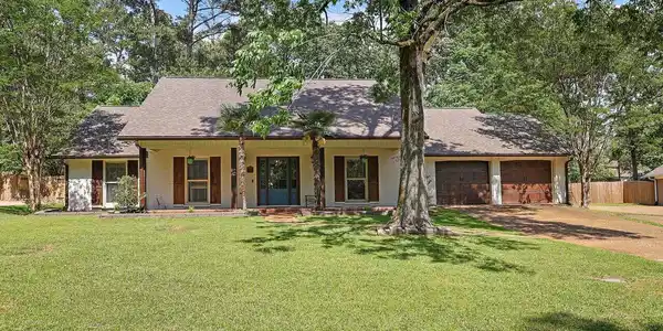 306 Swallow Drive