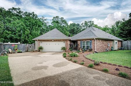 512 Sweetwater