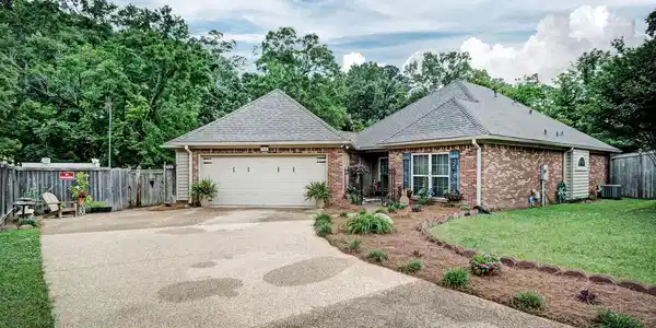 512 Sweetwater