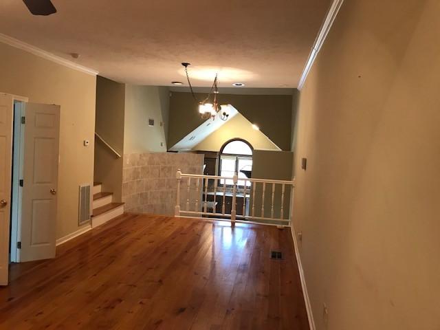 Image 3: Photo 3