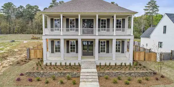 126 NORTH NATCHEZ DR