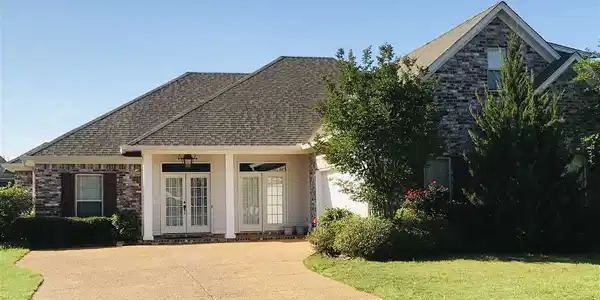 822 HIGHLAND CT