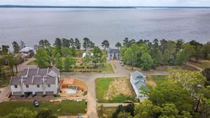 206 N NATCHEZ DR