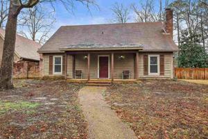 98 CAMELIA WAY