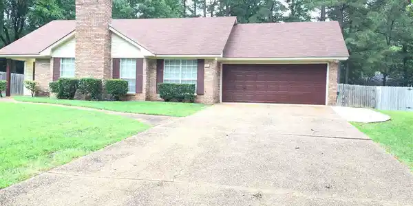 555 TRACEVIEW RD