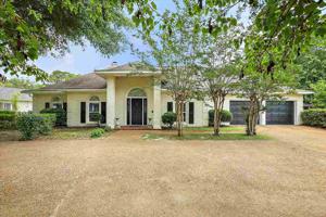 102 BEAVER RUN DR