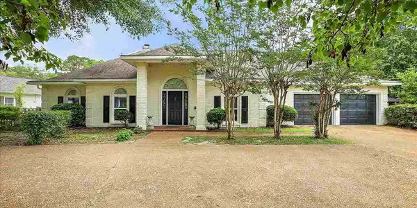 102 BEAVER RUN DR