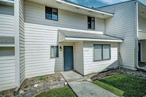 1065 WINDROSE DR