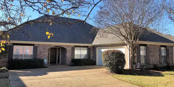 807 Highland Court