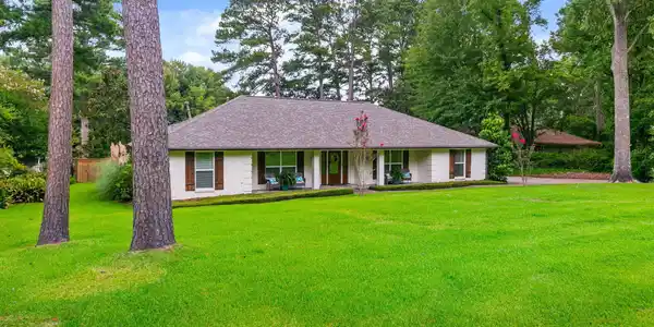 203 Oak Drive
