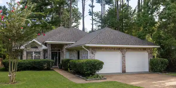 506 Bay Pointe Cove