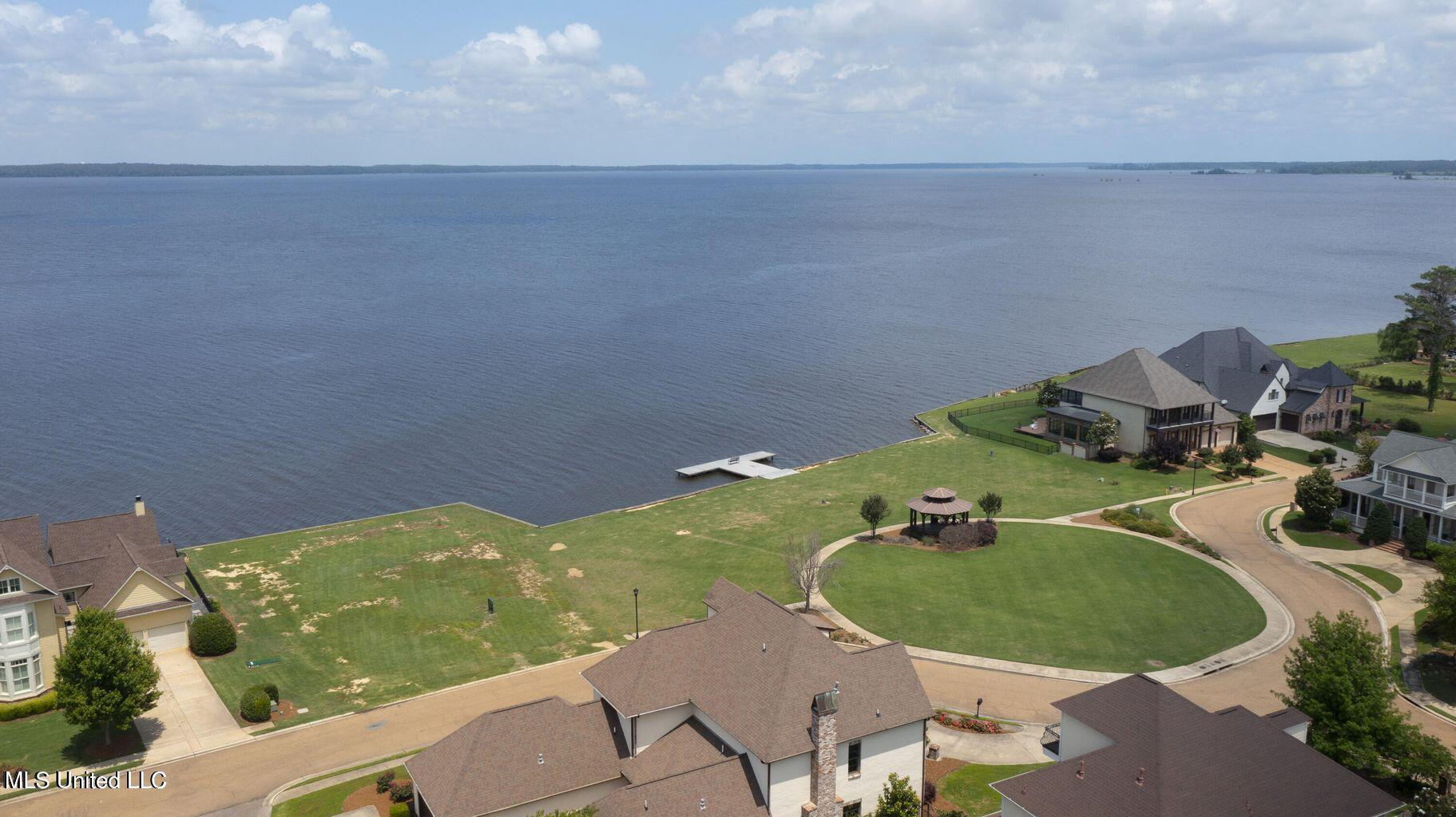 Image 3: Arbor Landing 31