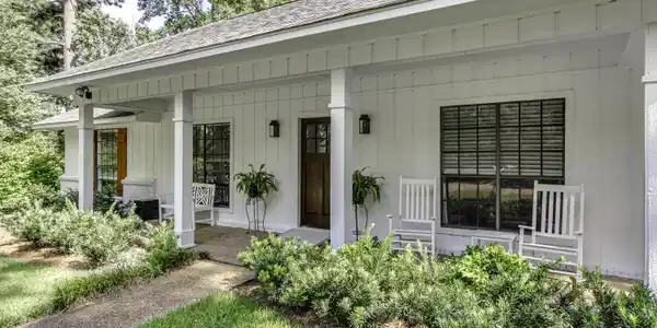 Image 2: 103 Covewood--2