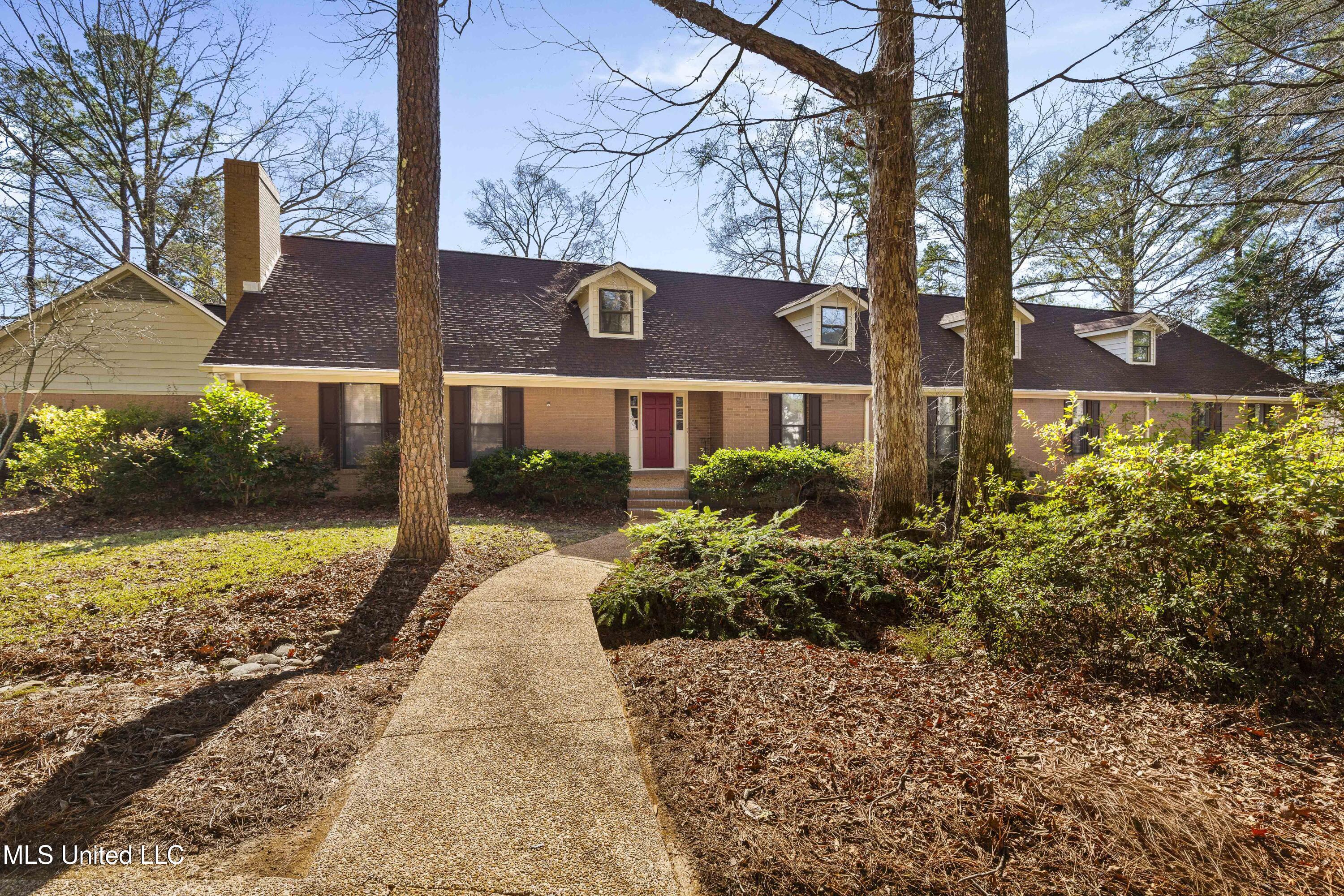 Image 3: 6-print-102 Creekwood-6