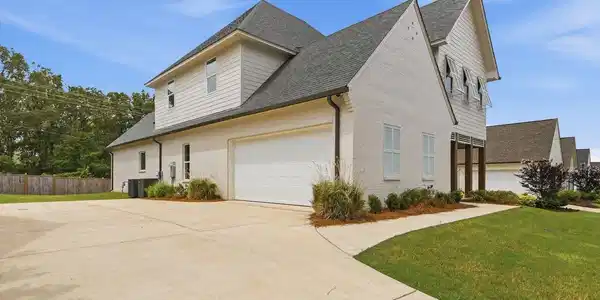 Image 4: 256 Arbor Trail Hometoursms.com 4