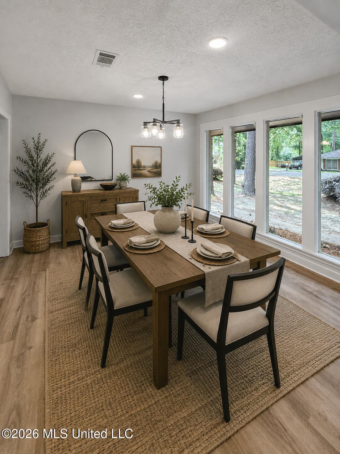 Image 3: Dining Room