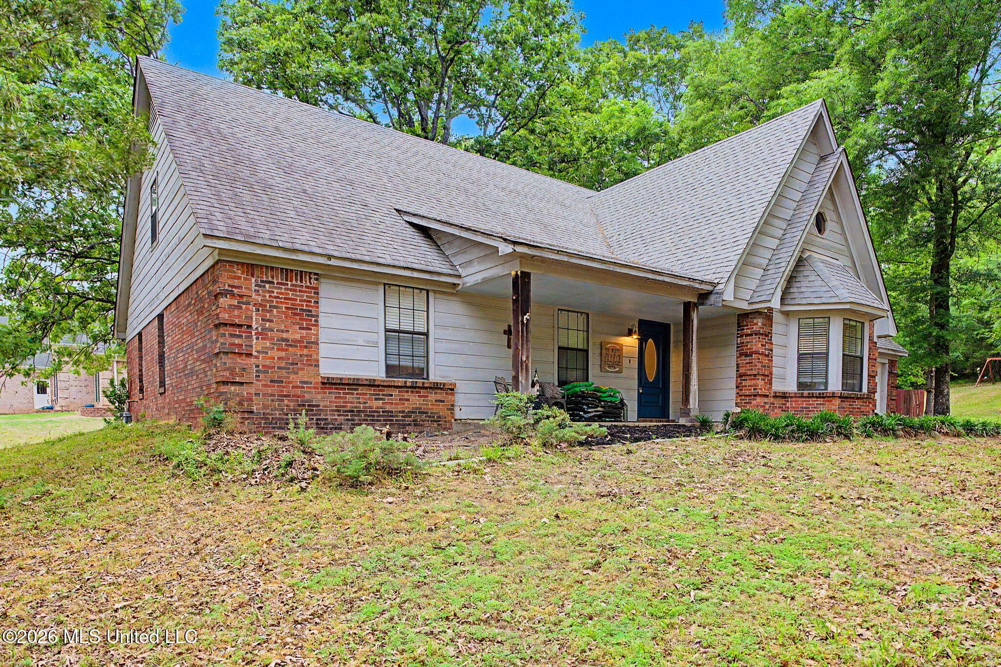 Image 4: 4-web-or-mls-2601 Birch Island-3