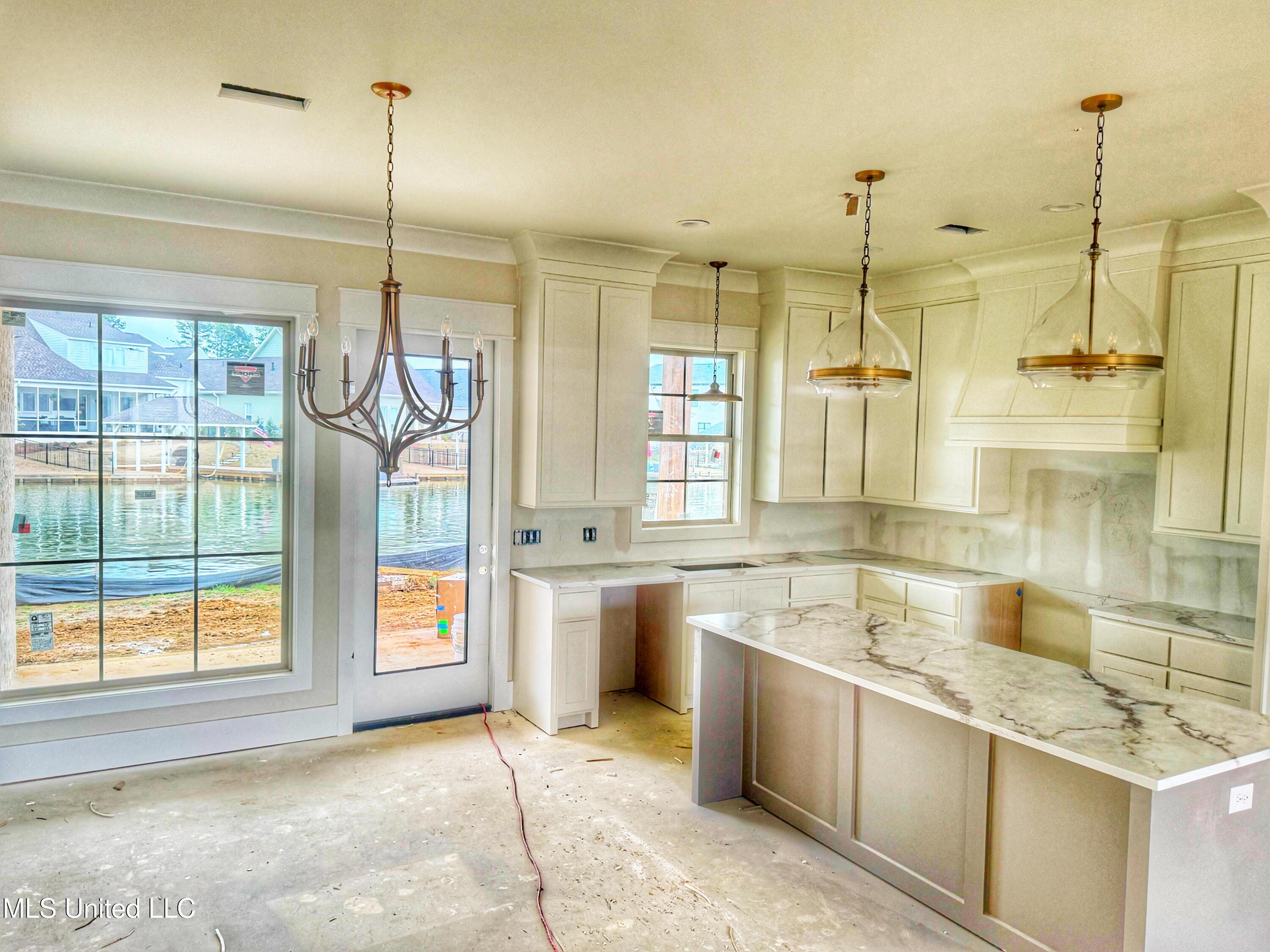 Image 2: Kitchen 2-19