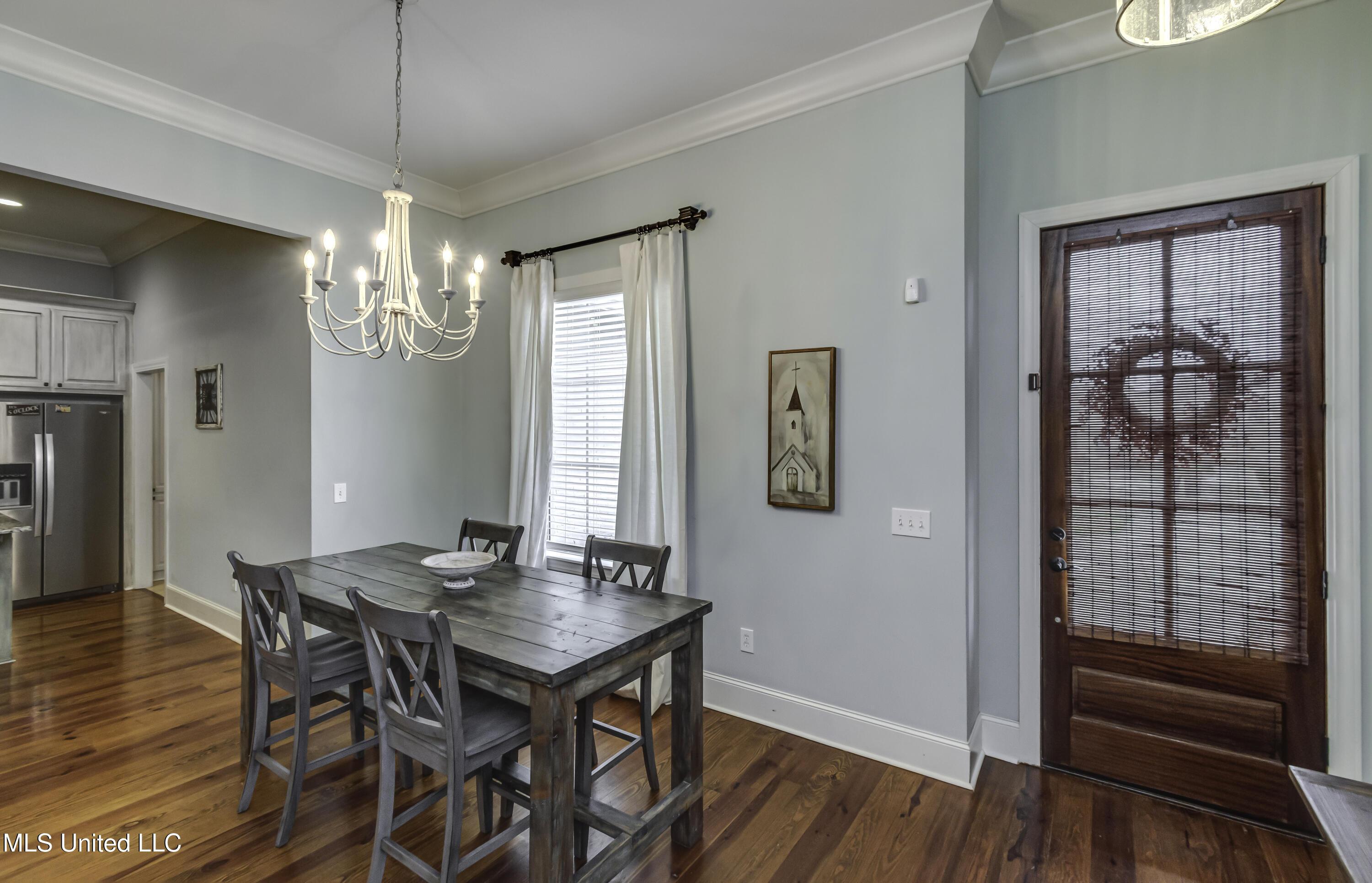 Image 4: 167 Brisco--2