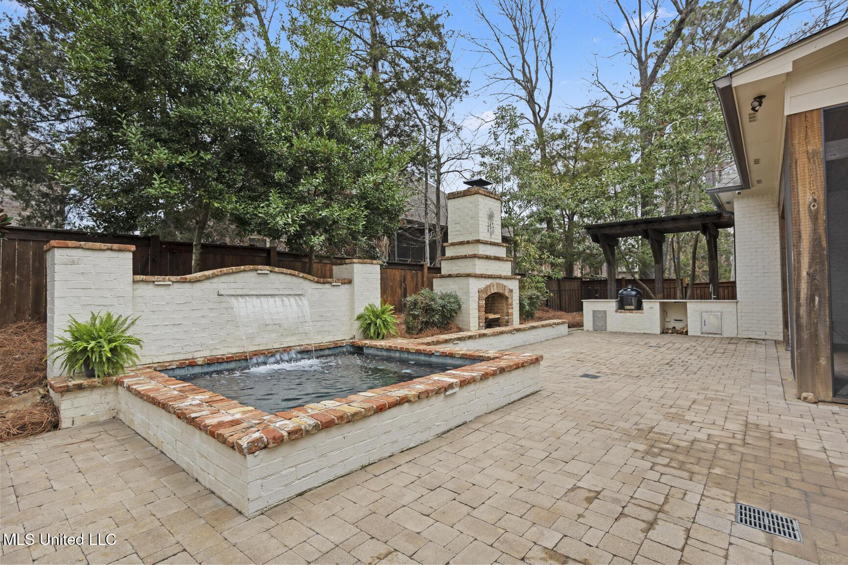 Image 2: 103 Camden Way-42