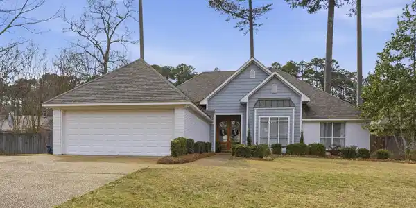 625 Cliffview Drive