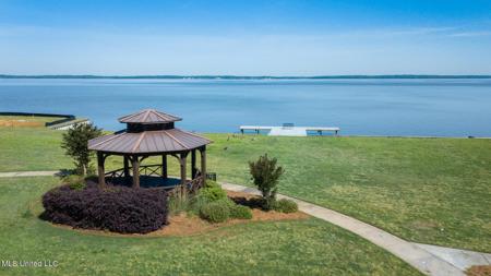 186 Crepe Myrtle Drive