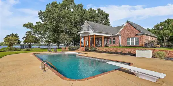 101 Audubon Point Drive
