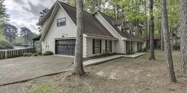 Image 2: 907 Audubon Pt Dr--8