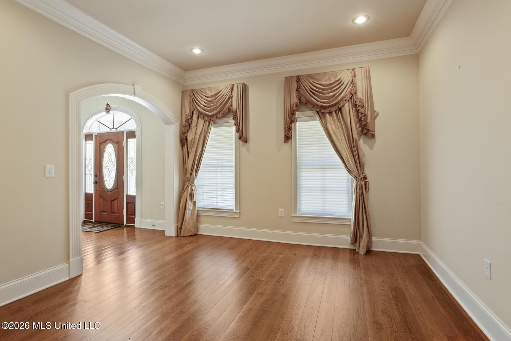 Image 4: 104 Overbrook Hill 4-5