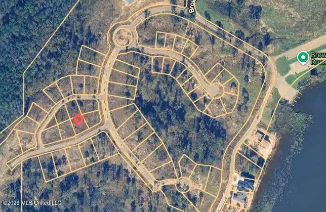 Image 1: Lot 39