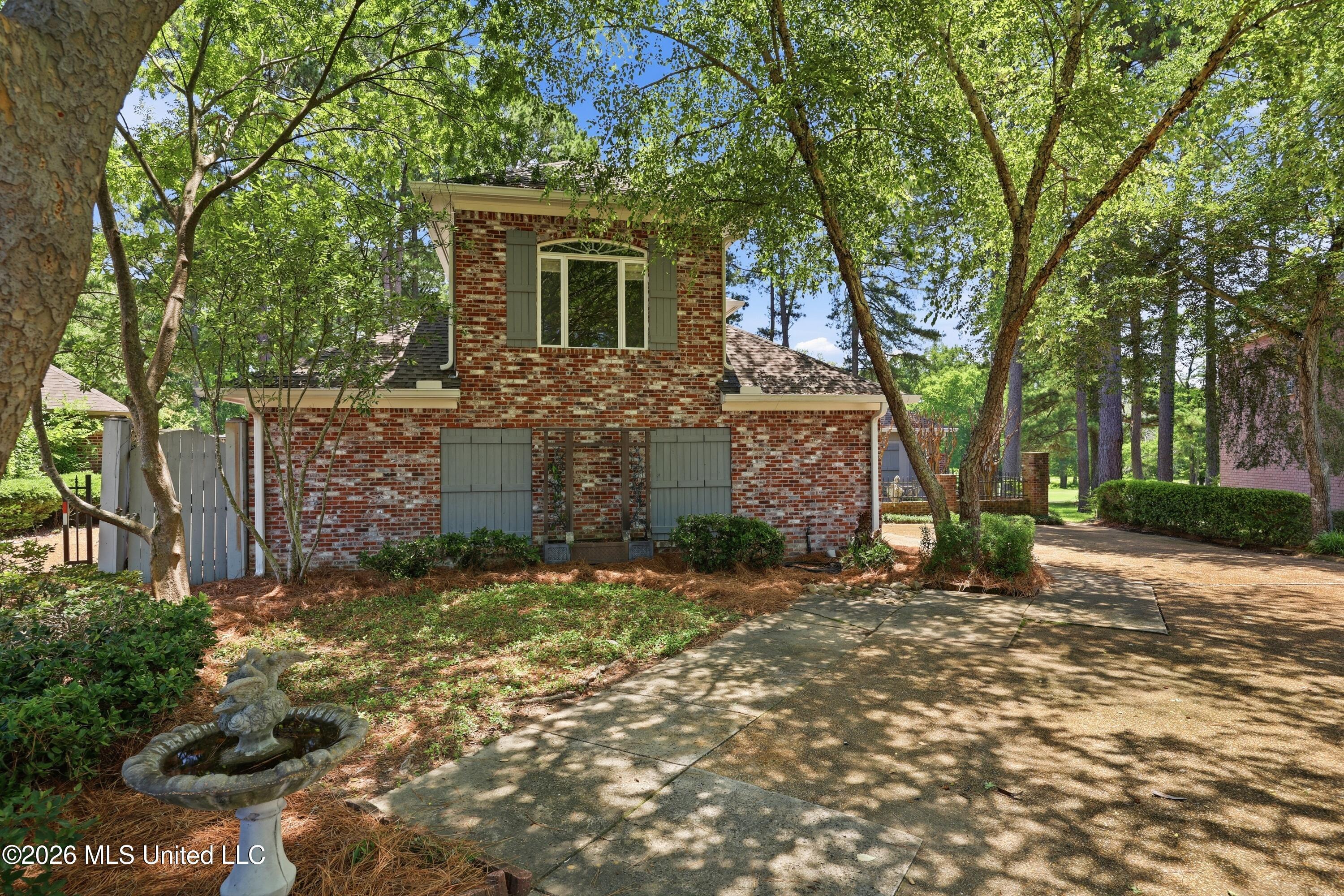Image 4: 138 Pine Ridge Cir  Hometoursms.com[128