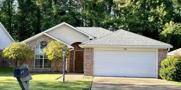 1006 Brashears Point