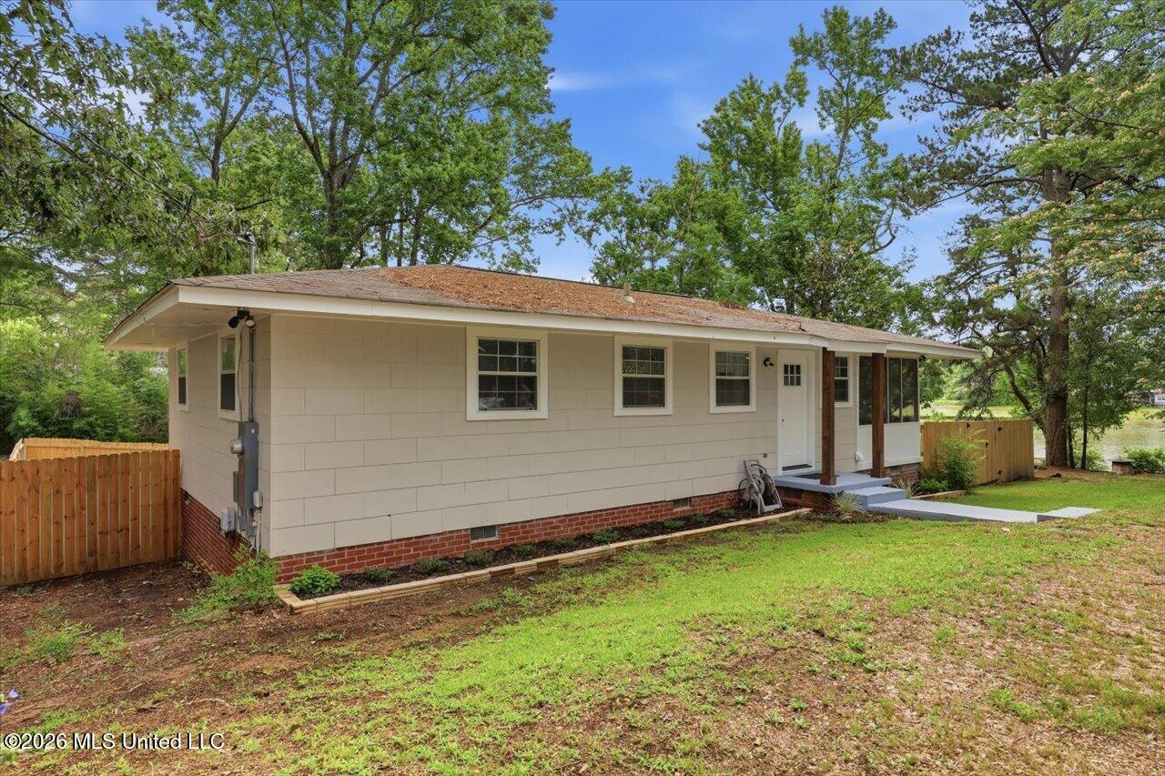 Image 4: 02-105 Willow Ln S _ Hometoursms.com
