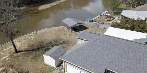 Image 4: 105 Beaver Run drone-4