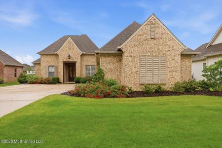102 Camden Lake Drive