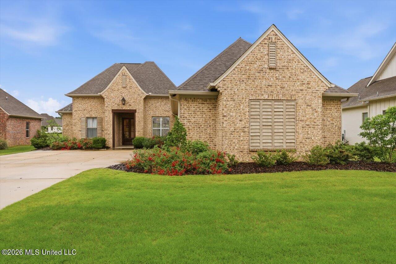 Image 1: 01-102 Camden Lake Dr _ Hometoursms.com