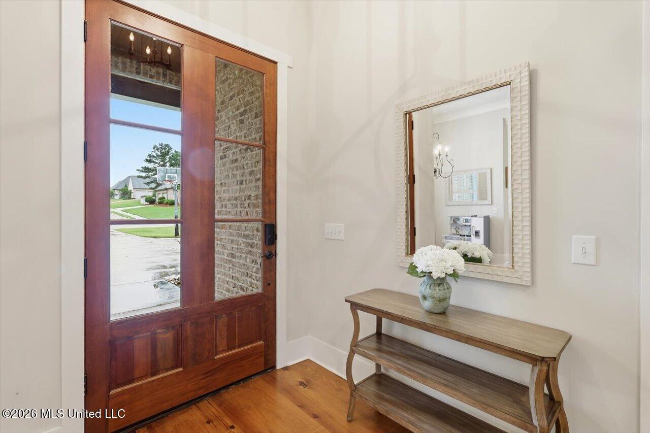 Image 4: 04-102 Camden Lake Dr _ Hometoursms.com