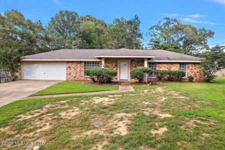 30 Fox Glen Cove