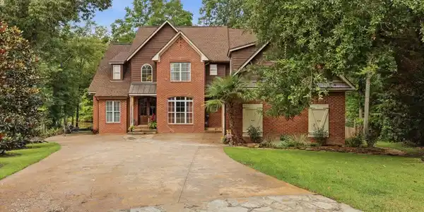 Image 2: 01-1109 Foxpoint _ Hometoursms.com