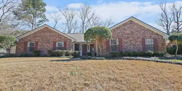 205 Greenfield Place