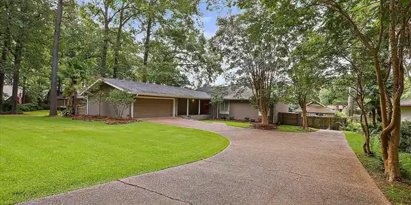 210 Bay Park Drive