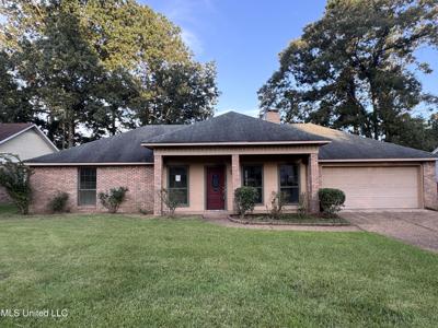 124 Lake Dockery Drive