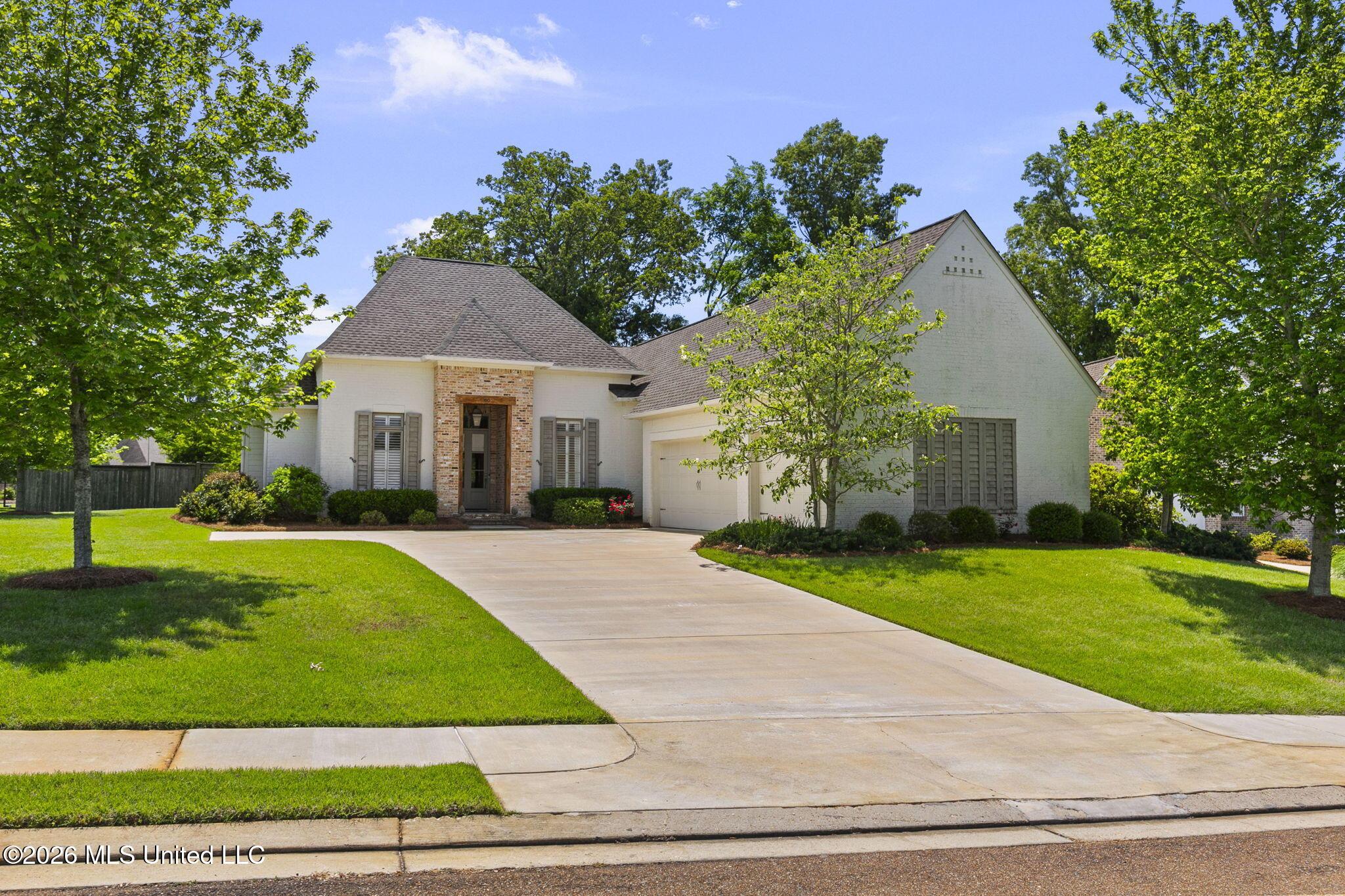 Image 1: 100 Camden Vale