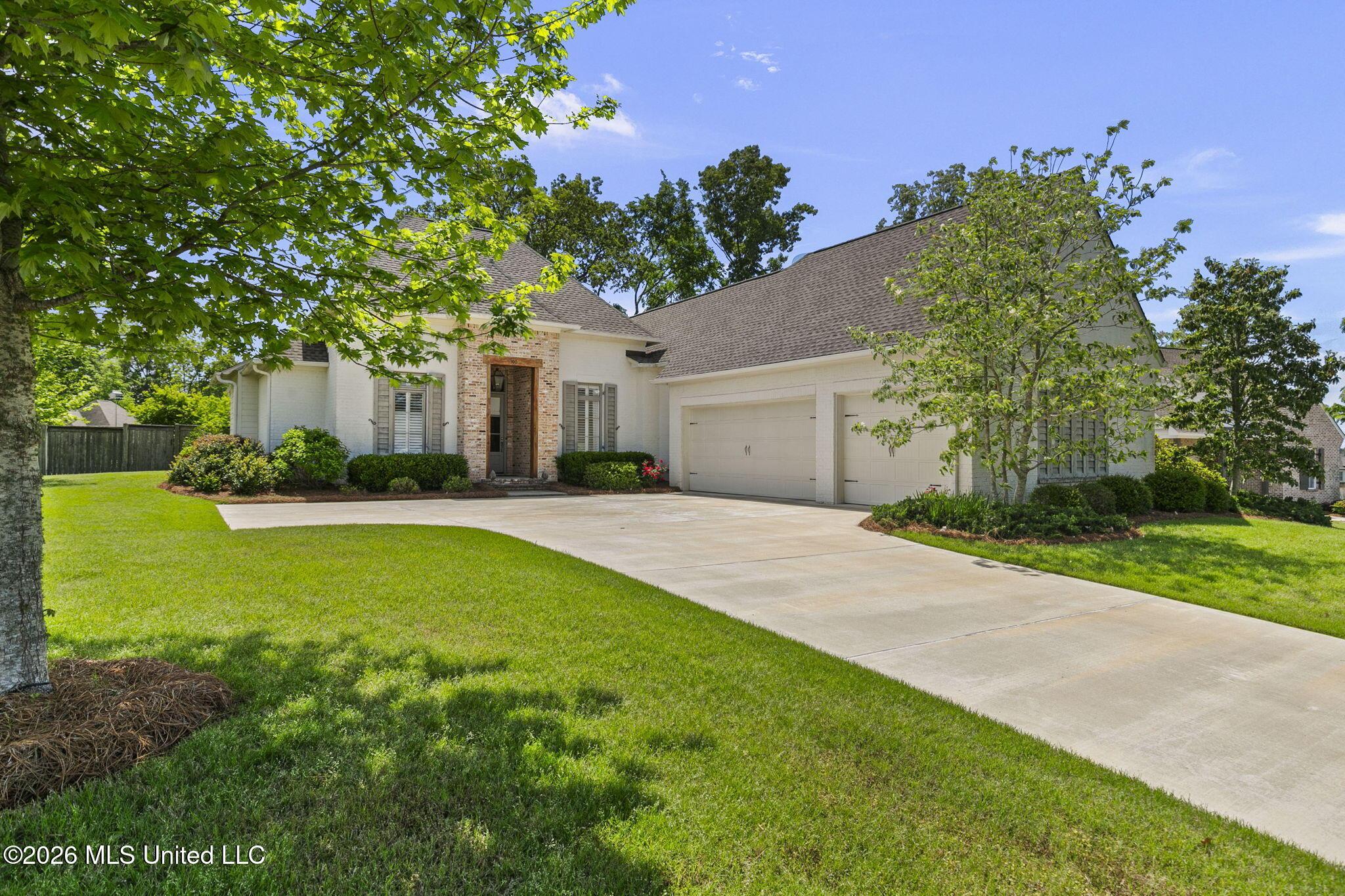 Image 2: 4-web-or-mls-100 Camden Vale-4