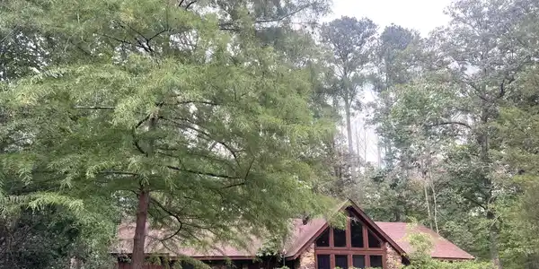 605 Camelia Trail
