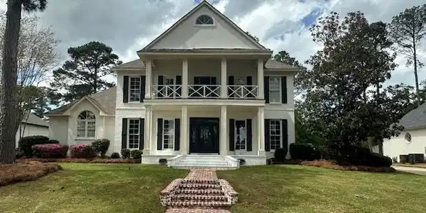117 Peninsula Drive