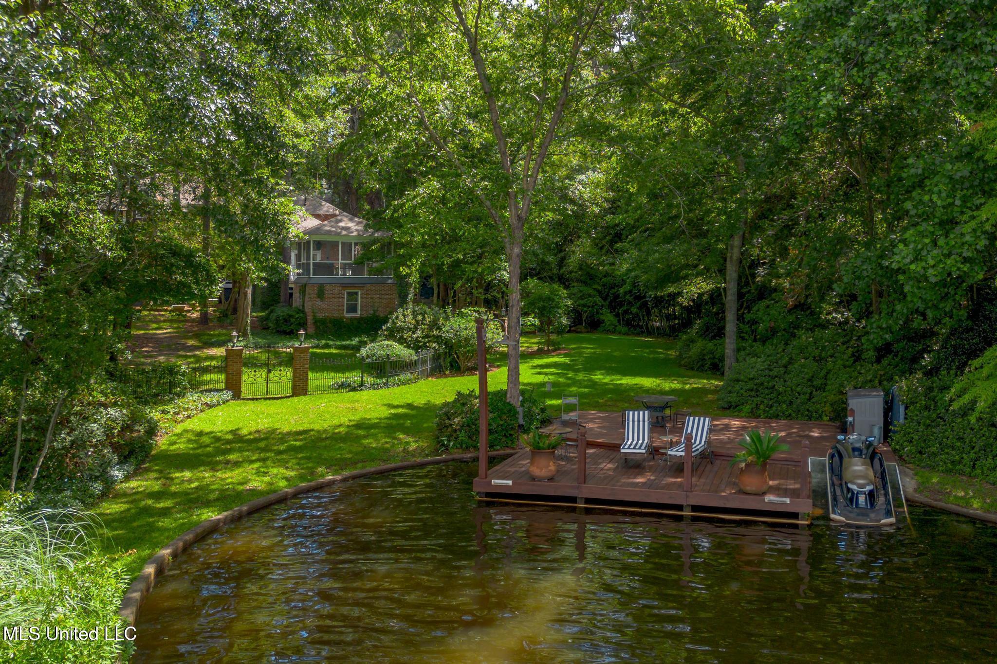 Image 4: 75 Tidewater Road-47
